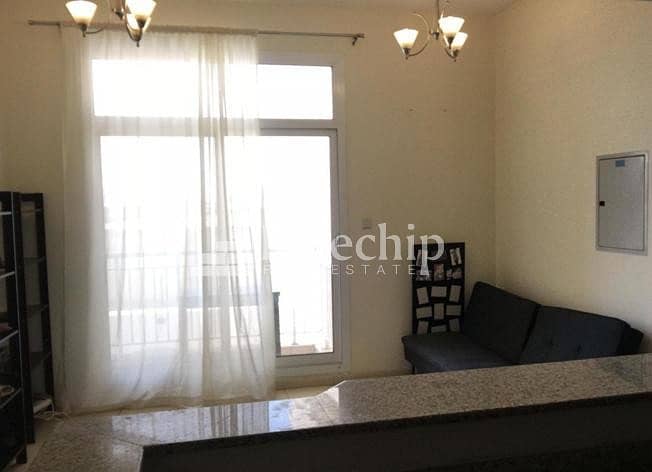 Furnished ?Laundry room ?near park?Long balcony.