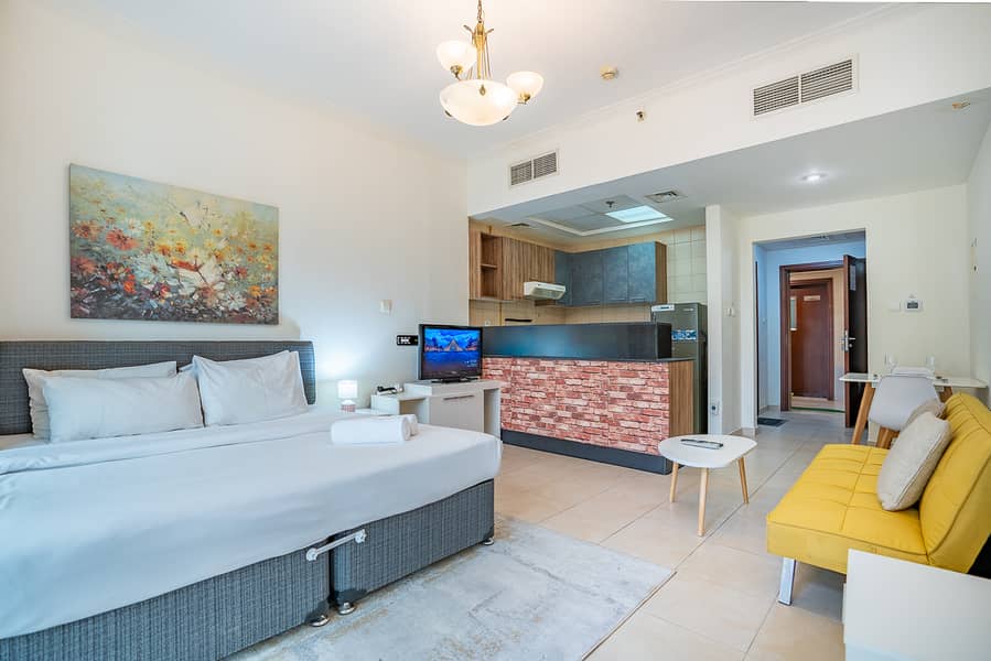 4 Studio, Burj Al Nujum-7. jpg