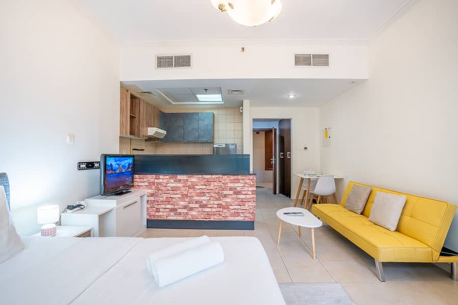 5 Studio, Burj Al Nujum-8. jpg