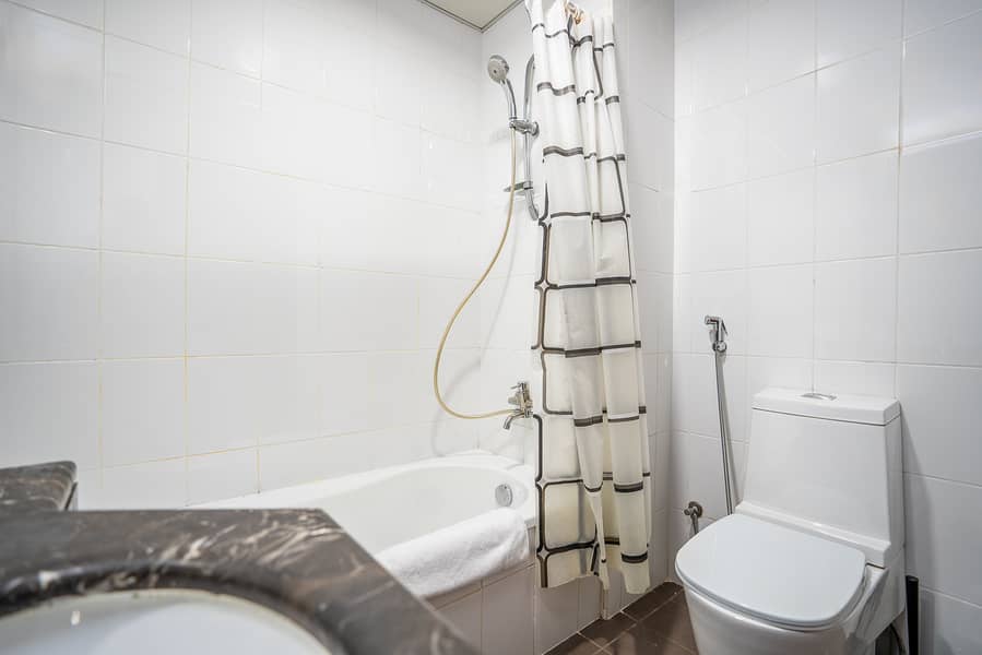 14 Studio, Burj Al Nujum-6. jpg