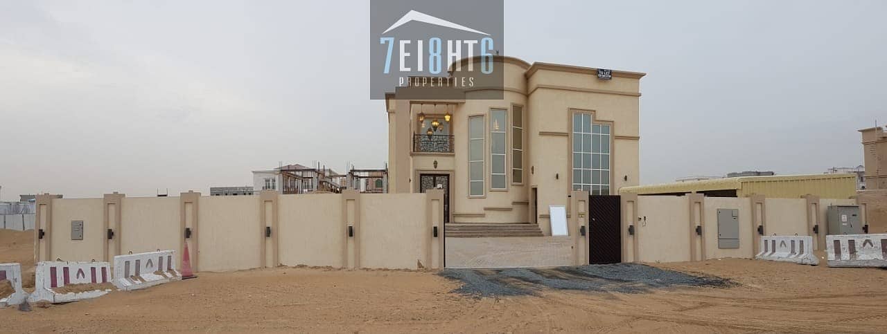 Suitable for investors: Outstanding quality: 4 b/r independent villa + maids room + stunning landscaped garden Suitable for investors: Outstanding quality: 4 b/r independent villa + maids room + stunning landscaped garden