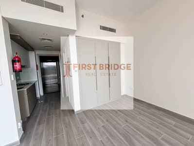 Community Living| High Floor| Investor Deal