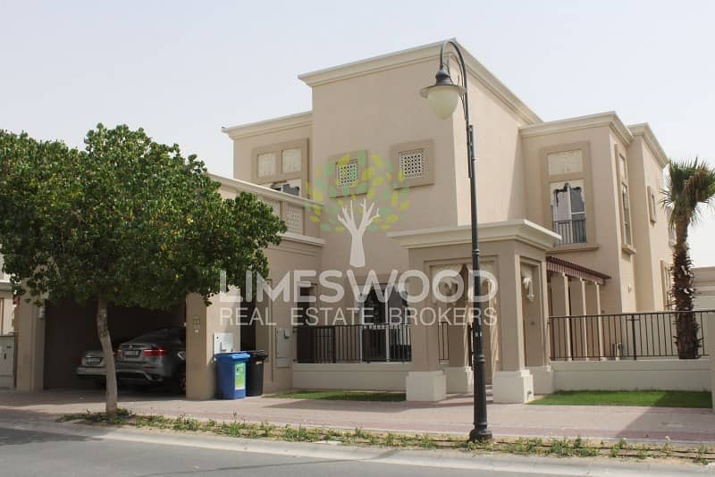 Gorgeous Arabic Style 5 BR + Close to Parks