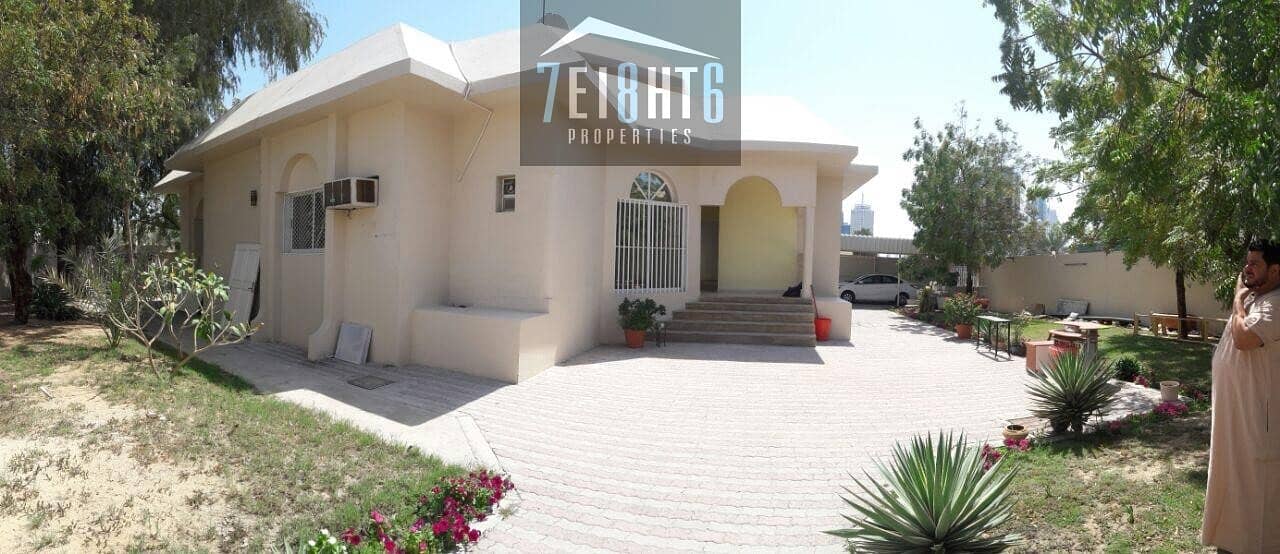 Bungalow style ground floor elegent villa : 3 b/r private well maintained spacious villa + maids room + large garden Bungalow style ground floor elegent villa : 3 b/r private well maintained spacious villa + maids room + large garden
