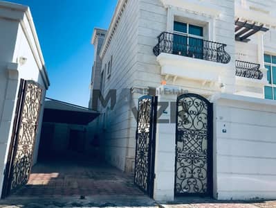 10 Bedroom Villa for Sale in Al Bateen, Abu Dhabi - villa for sale | Good location | Good price