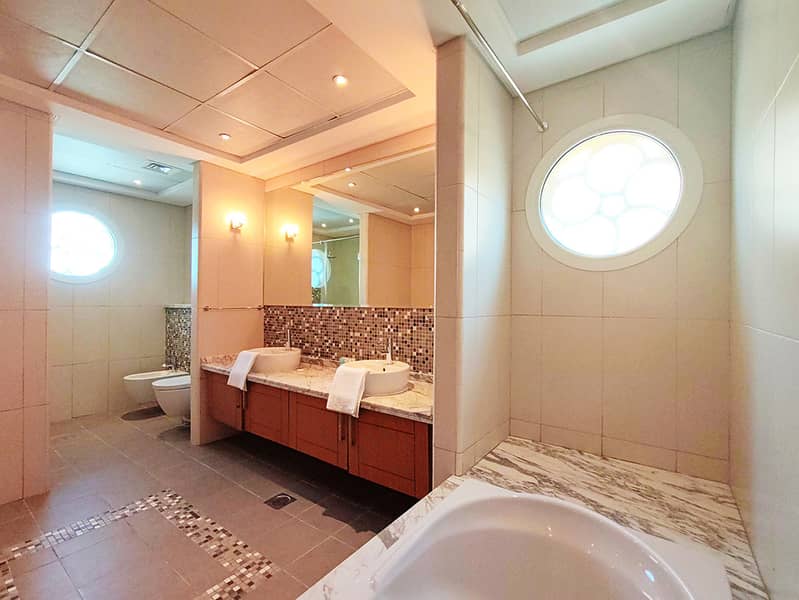 46 bath-01b. jpg
