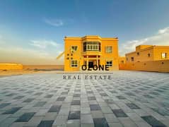 فیلا في الرقيبة 1،السيوح 5 غرف 230000 درهم - 10658646