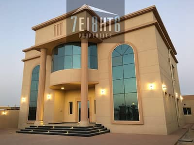 Immaculately presented: 5 b/r INDEPENDENT beautifully presented villa + maids room + stunning large landscaped garden Immaculately presented: 5 b/r INDEPENDENT beautifully presented villa + maids room + stunning large landscaped garden