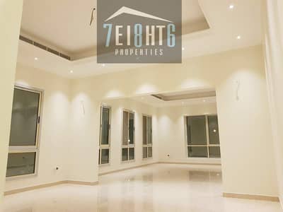 Immaculately presented: 5 b/r INDEPENDENT beautifully presented villa + maids room + stunning large landscaped garden Immaculately presented: 5 b/r INDEPENDENT beautifully presented villa + maids room + stunning large landscaped garden