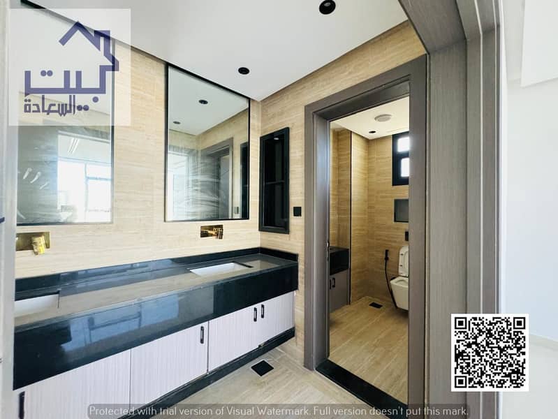 18 a9a7ccca-f739-46fe-a933-46526b443475. jpg