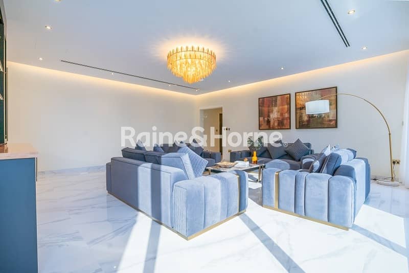 New Luxurious Penthouse|Indoor Pool|Stunning Views New Luxurious Penthouse|Indoor Pool|Stunning Views
