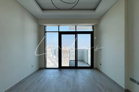 Studio for Rent in Al Jaddaf, Dubai - Modern Living in Farhad Azizi