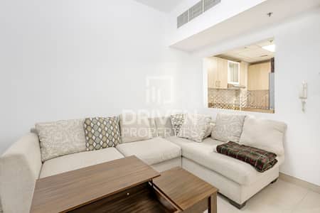 Full Building  | Well Maintained | Community View