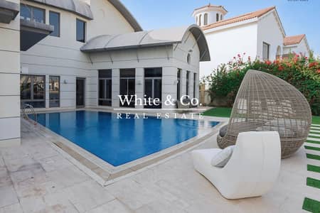 6 Bedroom Villa for Rent in Palm Jumeirah, Dubai - Furnished | Upgraded Signature | VIPFrond