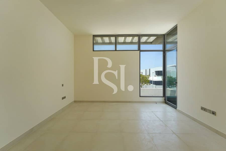 14 5BRM-Villa-VI61198-West-Yas-Yas-Island-Abu-Dhabi-UAE (22). jpg