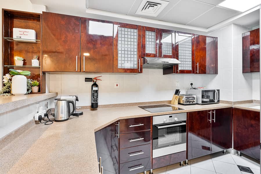 4 Kitchen. jpg