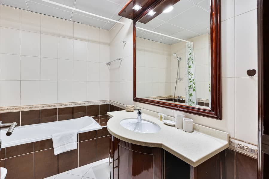 12 Bathroom 1. jpg