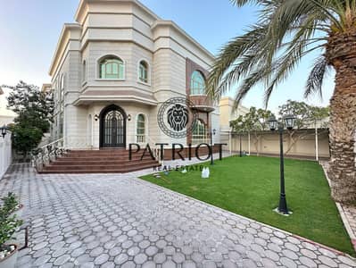 SPACIOUS 5BR+MAID+DRIVER INDEPENDENT VILLA WITH COVERED PARKING & PRIVATE GARDEN