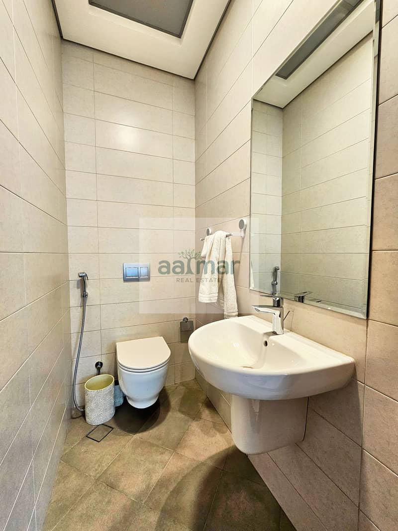 12 retouch_2025012107551914. jpg