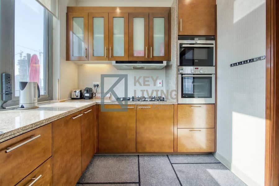 12 Kitchen (2). jpg