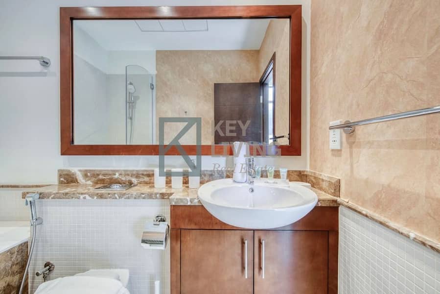 24 Bathroom 2 (2). jpg