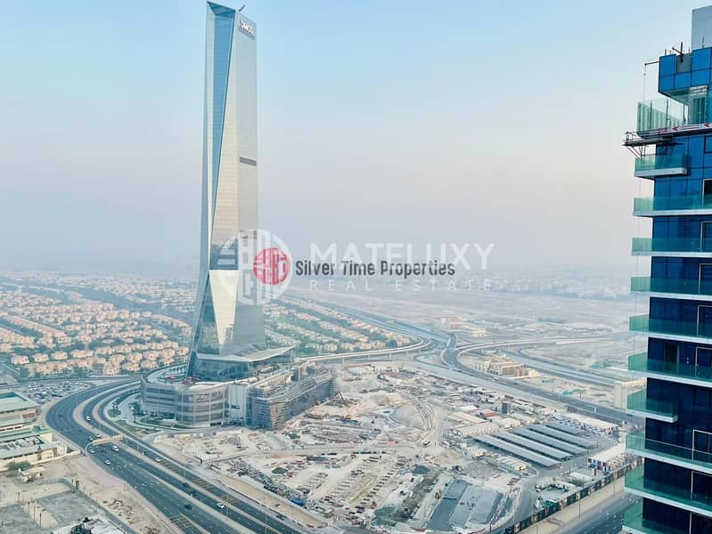 5 Bedroom Penthouse | | Unfurnished | | Vacant. 5 Bedroom Penthouse | | Unfurnished | | Vacant.
