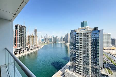 2 Bedroom Flat for Sale in Business Bay, Dubai - Luxurious 2 BR | High Floor | Canal view