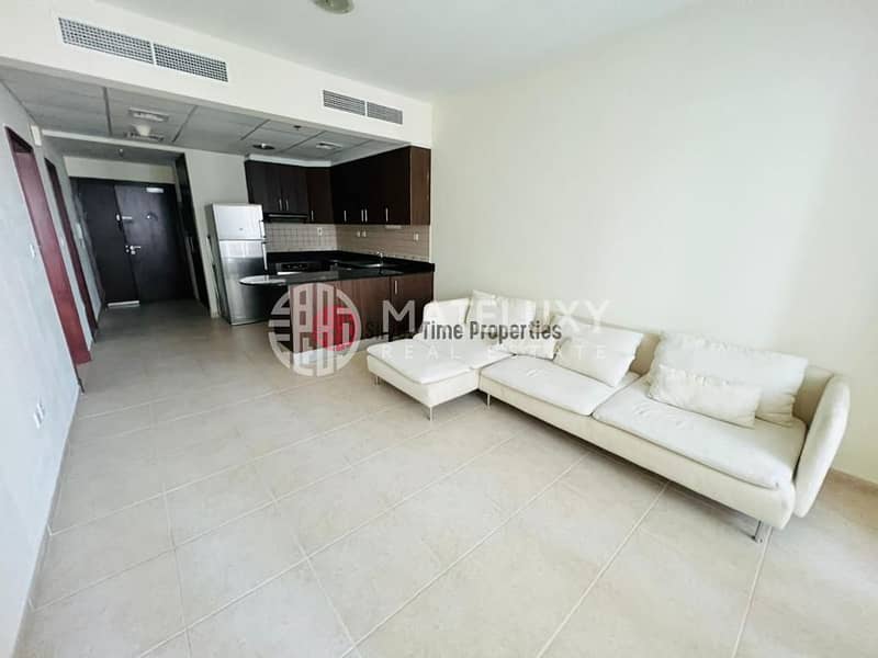 On High Floor || Vacant Soon || Semi-Furnished On High Floor || Vacant Soon || Semi-Furnished