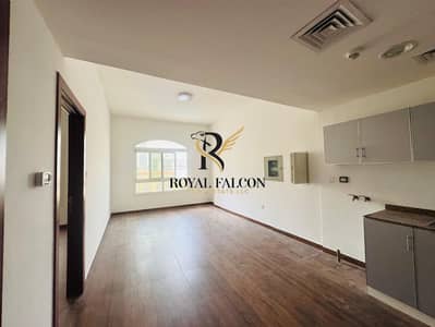UNFURNISHED UNIT| VACANT AND SPACIOUS UNIT