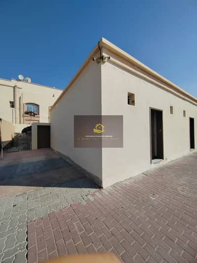 Studio for Rent in Mohammed Bin Zayed City, Abu Dhabi - e41af968-a944-472b-bc43-06dccb5d661a. jpg