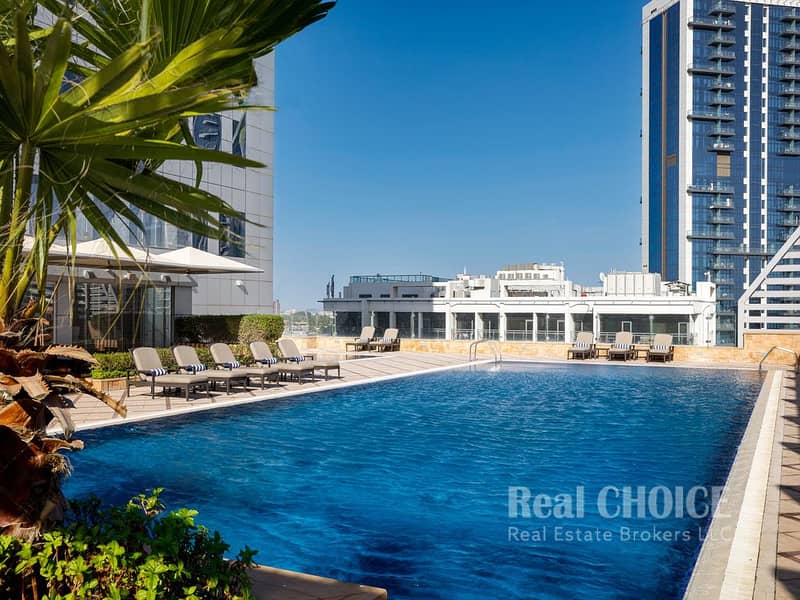 10 Swimming Pool 1. jpg
