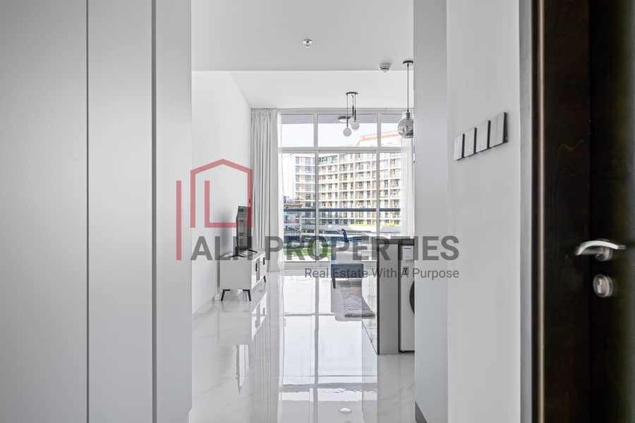5 Uniestate Supreme Residence_studio_205. jpg