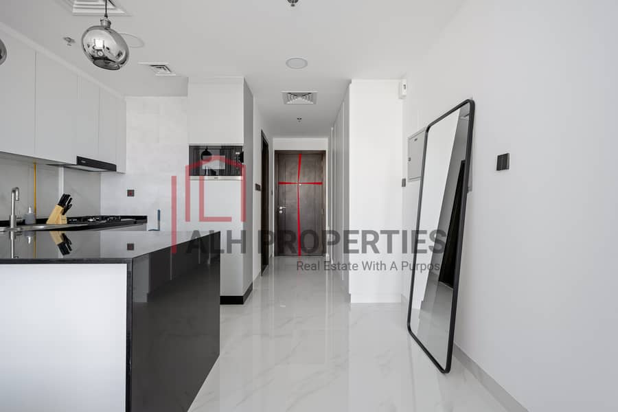 11 Uniestate Supreme Residence_studio_205-11. jpg