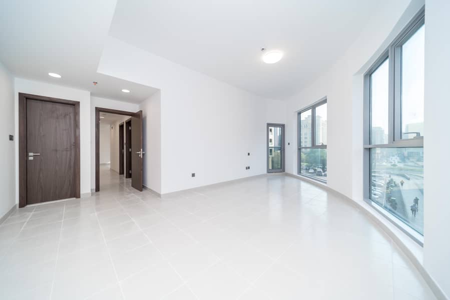 10 R7307532. jpg