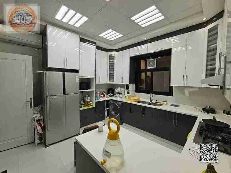 4 1000725508. webp