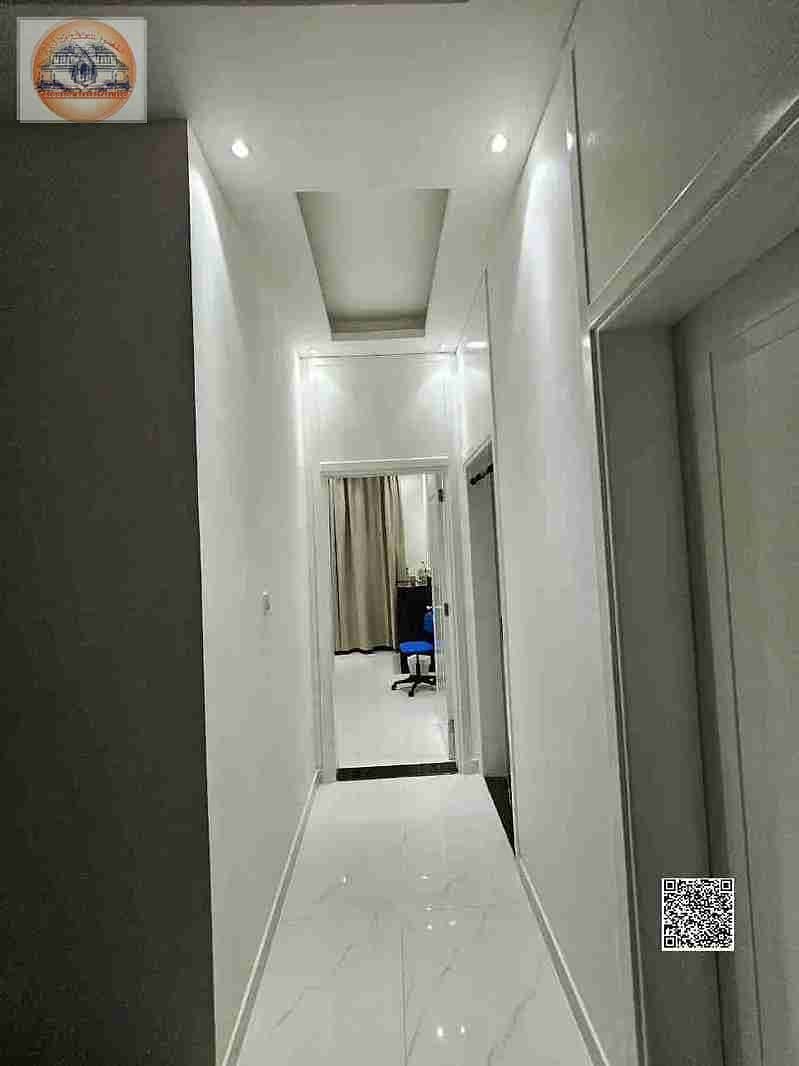 12 1000725516. webp