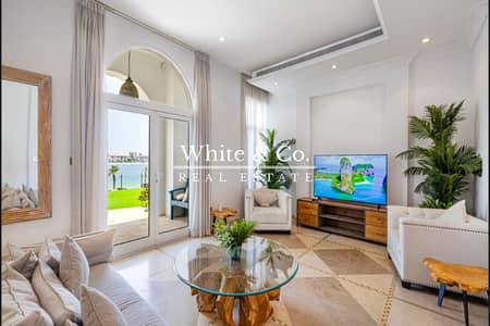 6 Bedroom Villa for Rent in Palm Jumeirah, Dubai - Luxurious | Bills included | Vacant Now