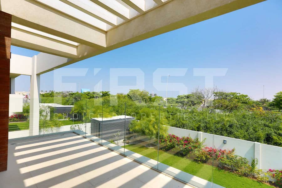 7 Internal Photo of 5 Bedroom Villa in West Yas Yas Island Abu Dhabi UAE (16). jpg