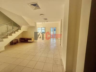 4 BR Villa Plus Maid Room | Unfurnished | Road View