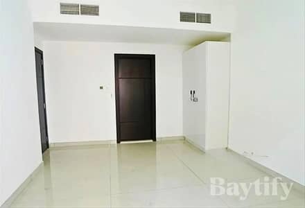 SPACIOUS | NEXT TO METRO | POOL VIEW