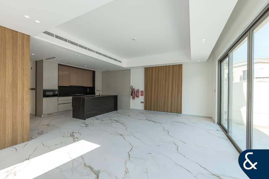 Exclusive | Middle Unit | Internal View