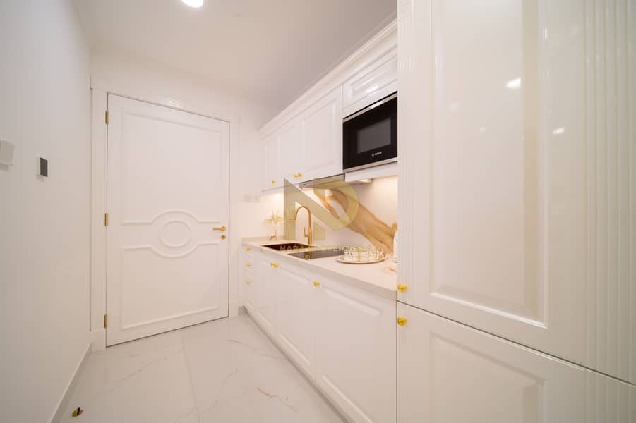 18 Kitchen 3. jpg
