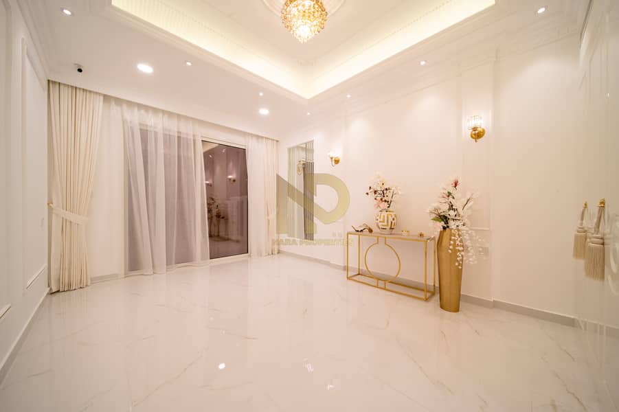 19 Living Room 1. jpg