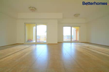 2 Bedroom Townhouse for Rent in Palm Jumeirah, Dubai - Waterfront Position with Ultimate Luxury Living