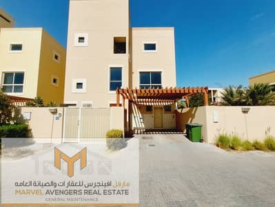 Stunning 4 Bedrooms Pvt Villa In compound !! Nice Yard Garden !!