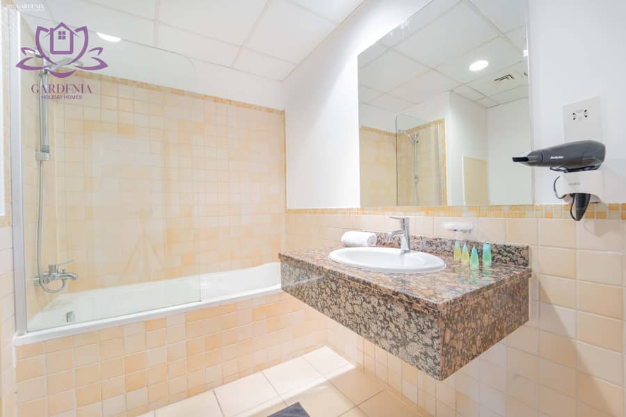 11 Bath 2 1. jpg