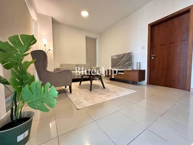 1 Bedroom Apartment for Rent in Downtown Dubai, Dubai - Brand new Furniture | Sea View | High Floor