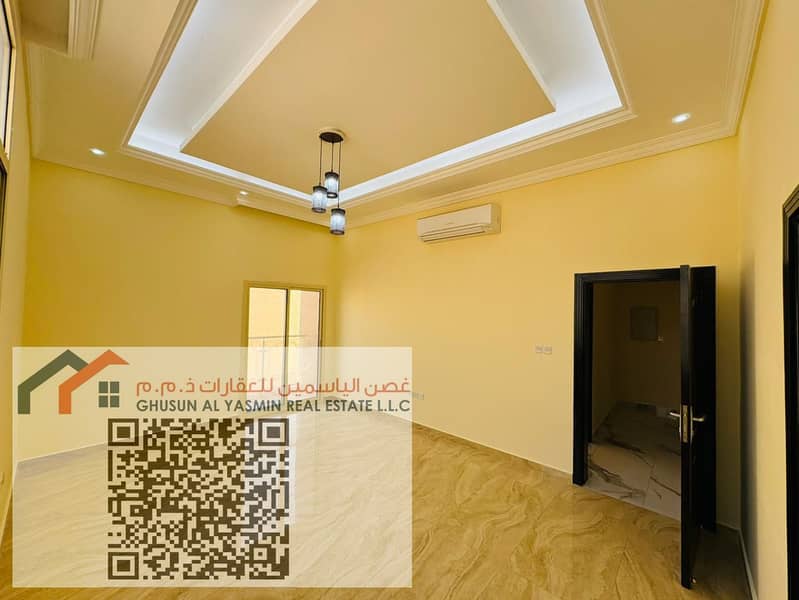 4 4a4700db-a815-44d5-b07b-51b036e73880. jpg