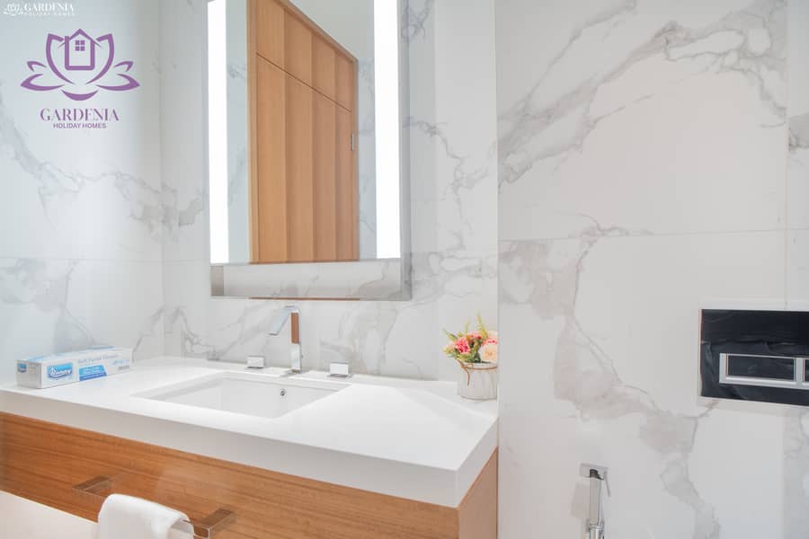 28 Bath 3 2. jpg