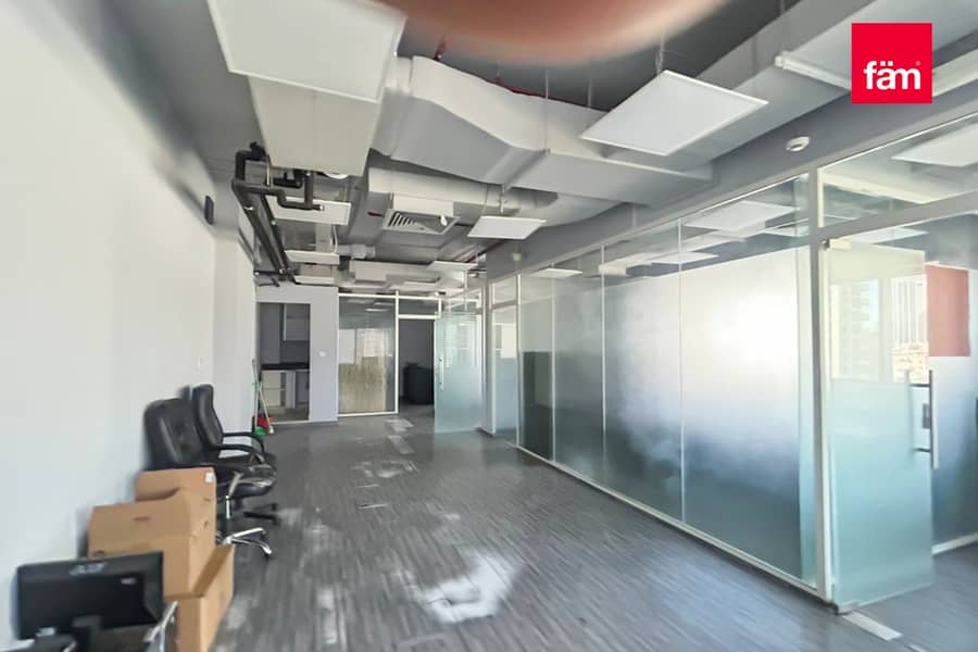 Corner Office | Vacant | Partitioned